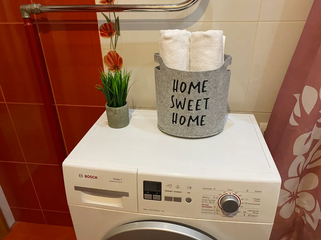 Квартира Квартира 1комн возле Планеты с деревянным балконом — Красноярск