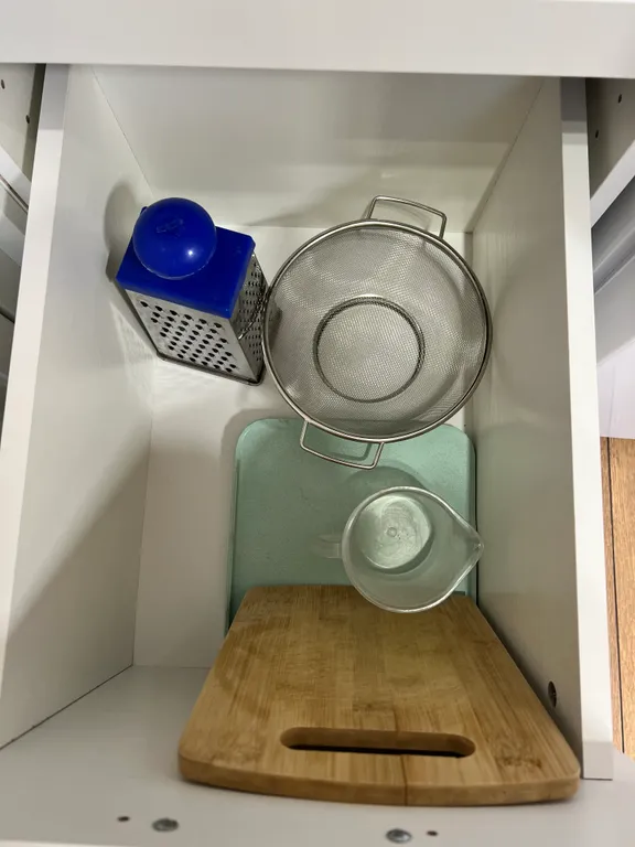 Новый дом с собственной территорией и видом на горы