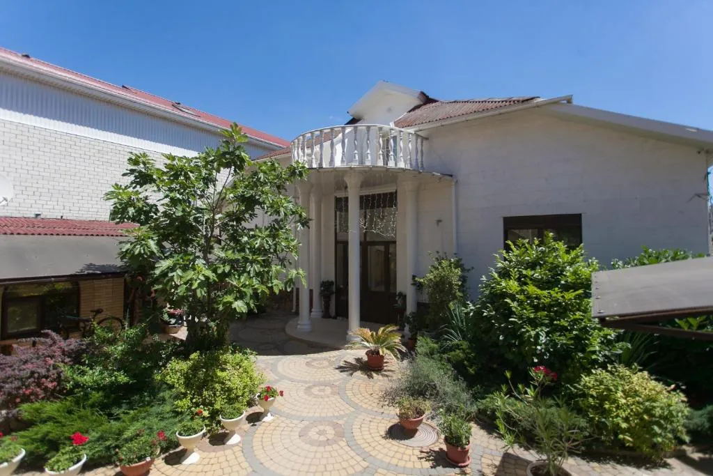 Коттедж Сказочный этаж в частном доме/особняке — аренда посуточно в Анапа