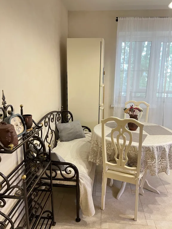 Светлая квартира с мансардой в центре города