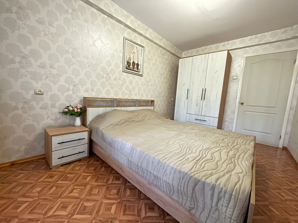 Квартира Трёхкомнатная квартира в районе Толстого мыса и в 5 минутах до пляжа Сады морей — Геленджик