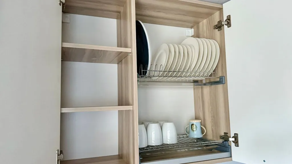 Элегантная квартира с просторной столовой у вокзала