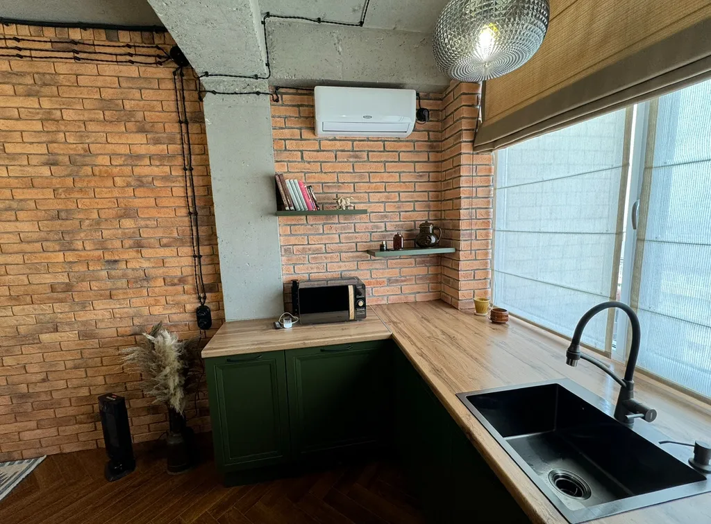 Шикарная квартира в лофт стиле, недалеко от моря со всеми удобствами