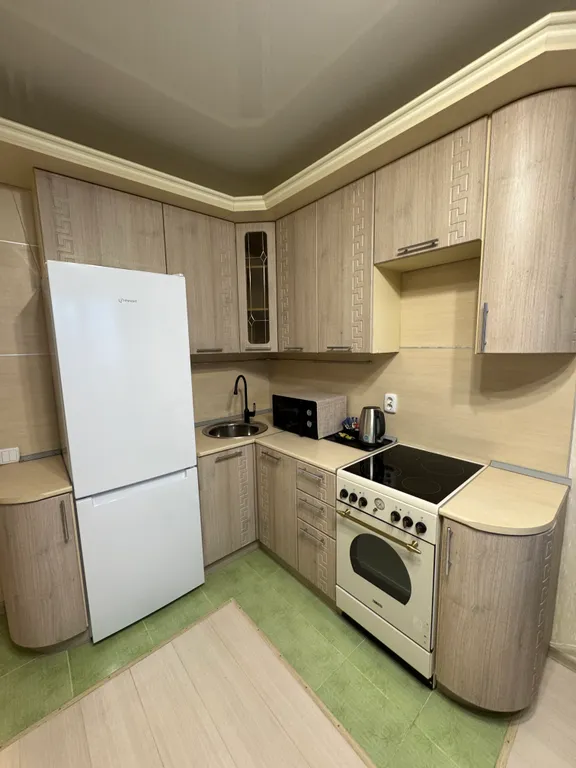 Большая евро-двухкомнатная квартира в самом центре у ТЦ Титан Арена.