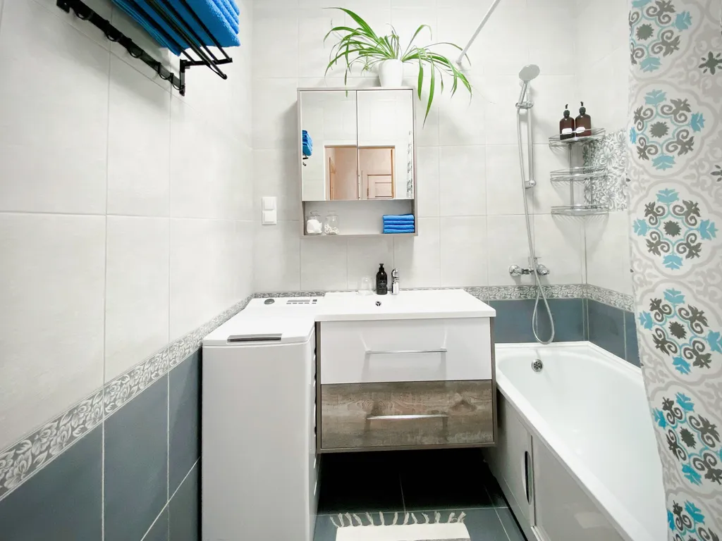 Русские узоры-большая семейная квартира в историческом центре города