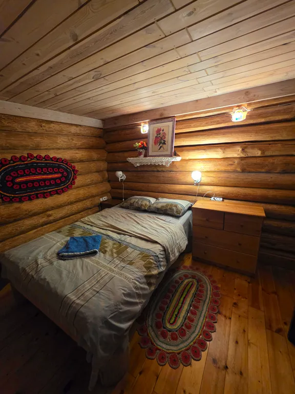 Милый дом на берегу озера