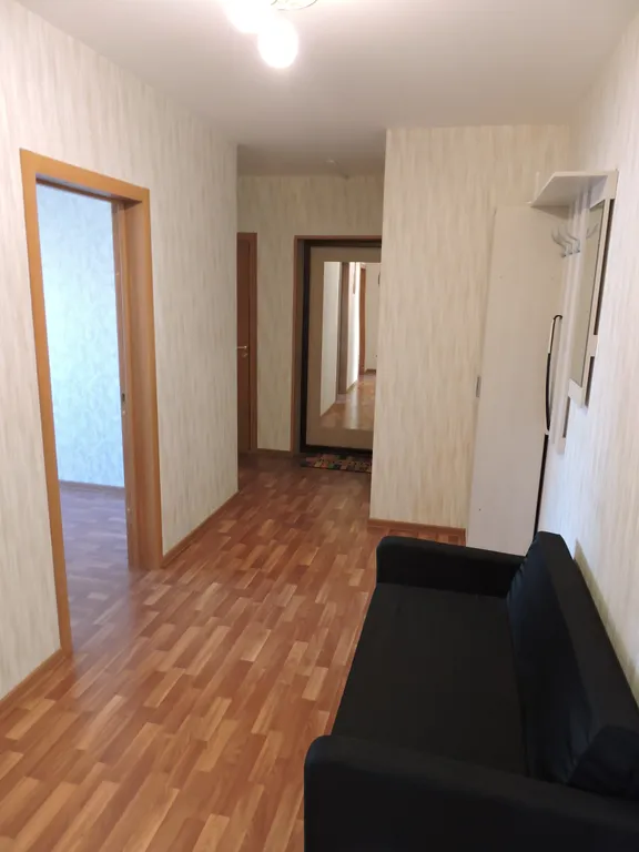 3-комнатная квартира у Невы и метро