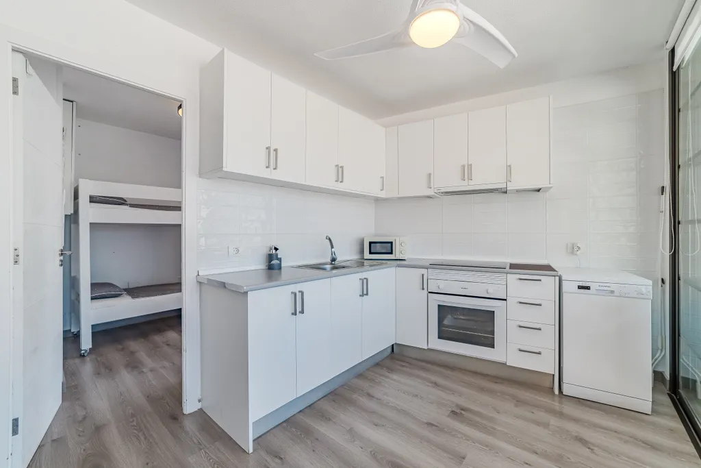 4-комнатная Квартира