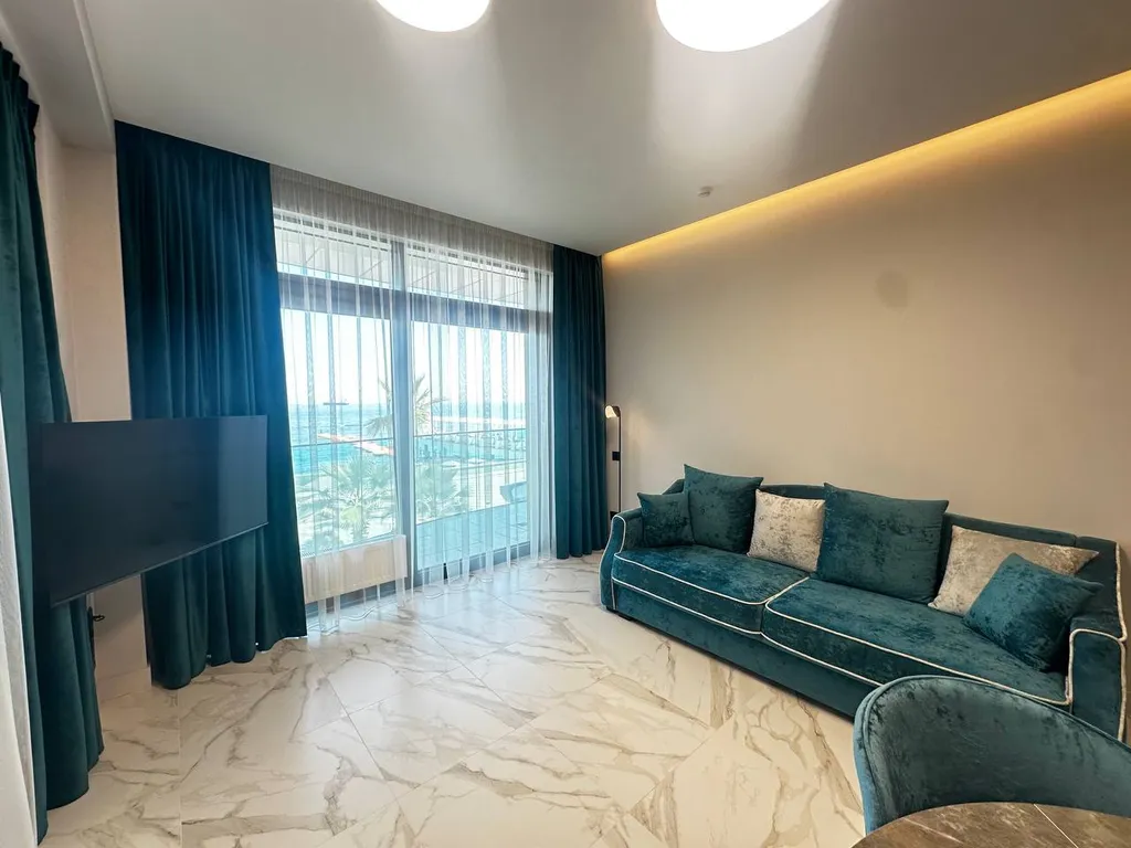 Просторные апартаменты с видом на море