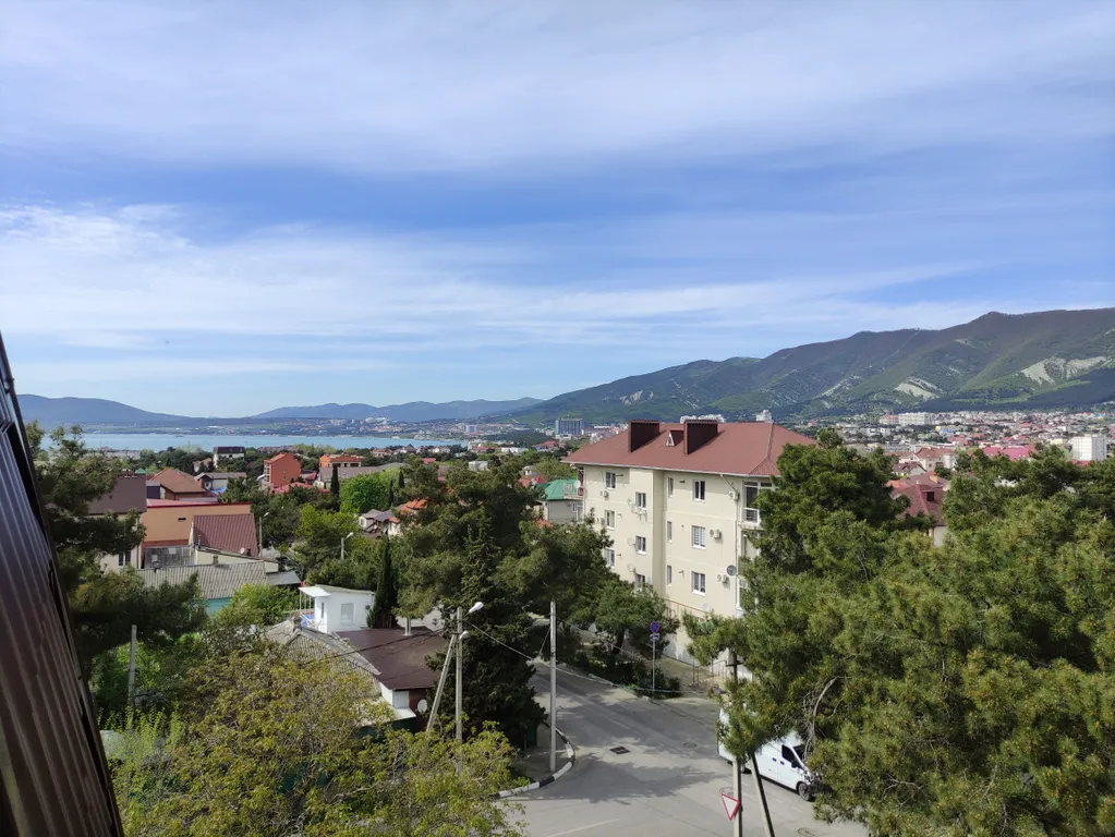 Квартира Квартира-евродвушка в центре с отдельной кухней и с видом на море и горы — Геленджик