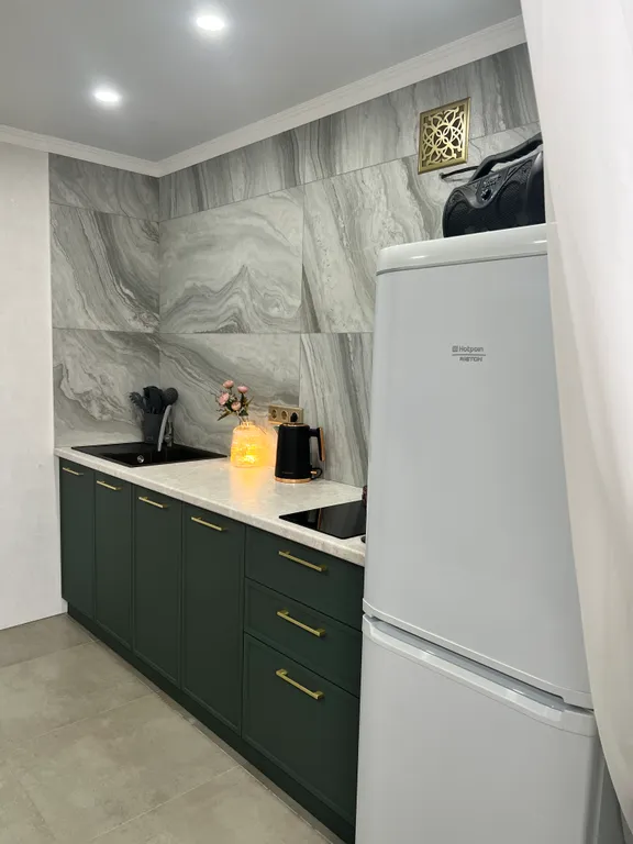 Уютная квартира возле центрального пляжа реки Волга