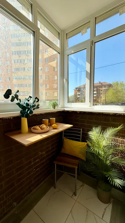 Студия Loft у Патронного для 4 гостей