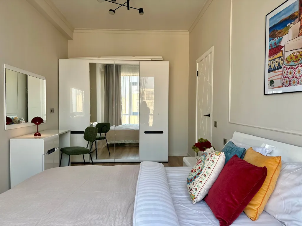 Квартира Уютная студия Нурай в центре Алматы — Алматы