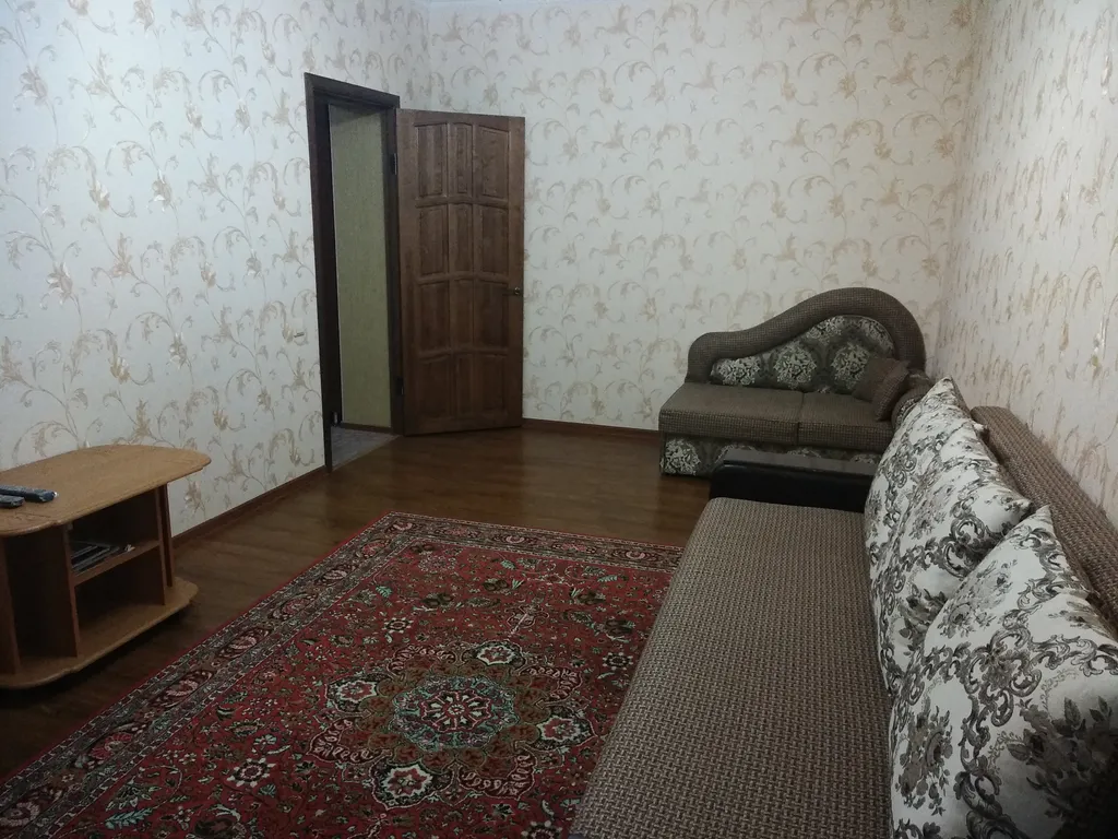 2-комнатная квартира в центре возле парка