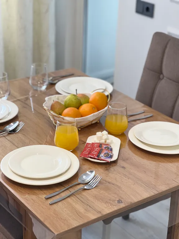 В центре, левый берег, рядом возле Хан Шатыр, кардиология, ННЦМД