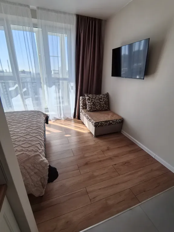 Уютная студия с красивым видом на город