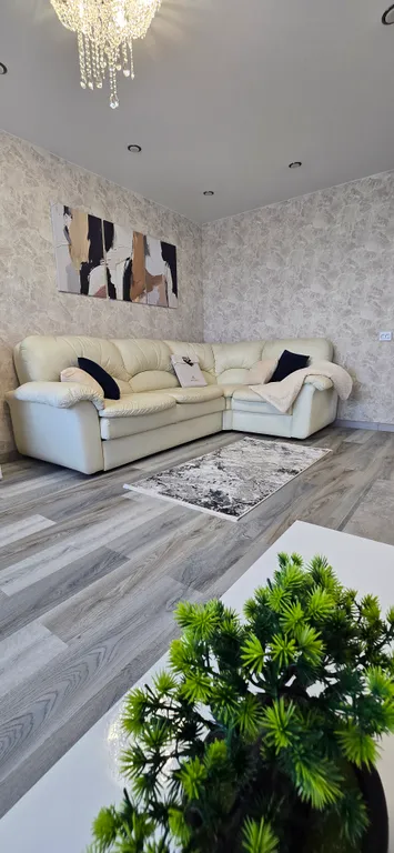 Квартира Новая и светлая двухкомнатная квартира — Хабаровск