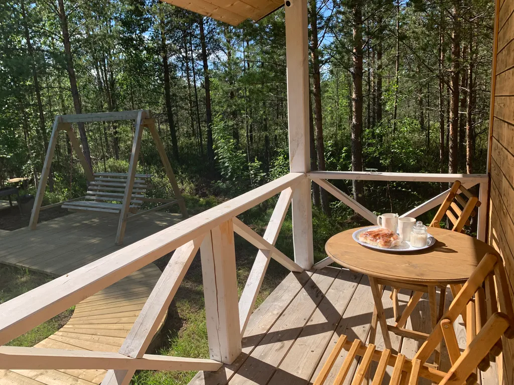 Домик у леса с камином