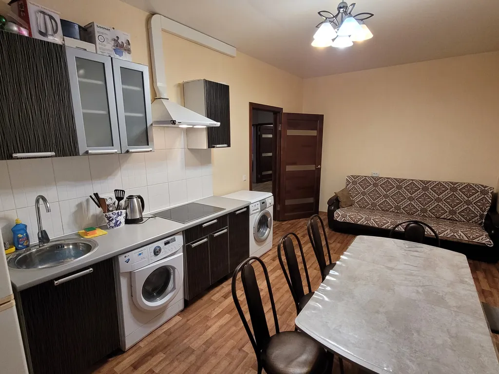 Студия с четырьмя спальнями, с двумя с/у