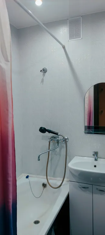 Уютная светлая теплая квартира