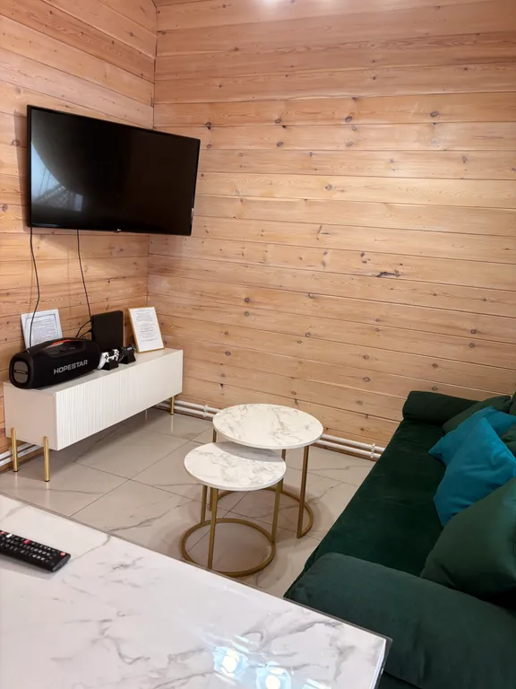 Современный дом с видом на горы