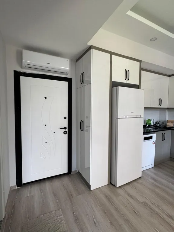 Квартира а Газипаше с видом на гору Селиниус