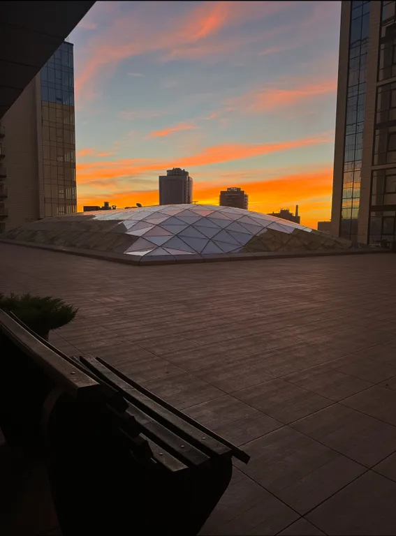 Студия в центре города с прямым выходом в модный ТЦ и террасой на 18эт