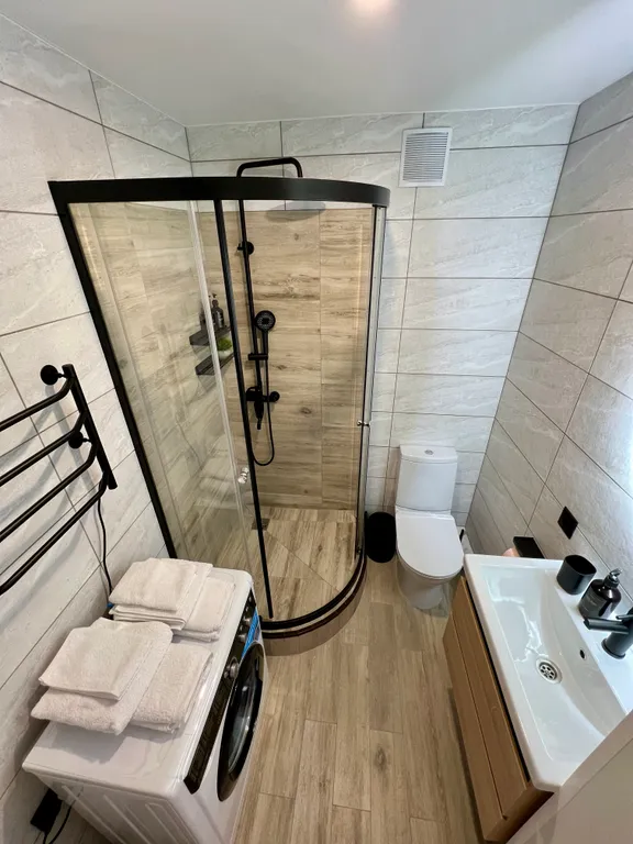 Светлая, теплая, просторная, уютная квартира в самом центре поселка