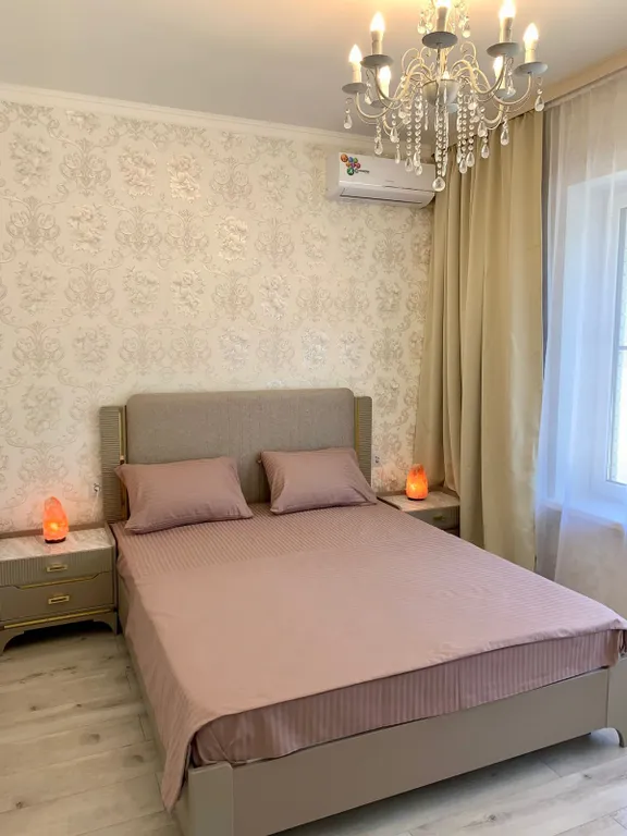 Коттедж Дом с большим бассейном в окружении леса, гор и реки — Горячий Ключ