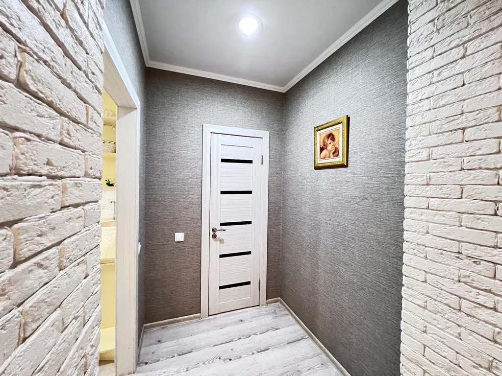 Двухкомнатная ЦЕНТР новый дом