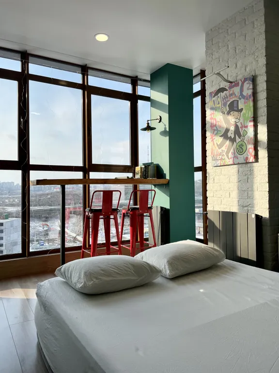 Артхаус студия с видом на Мамаев Курган