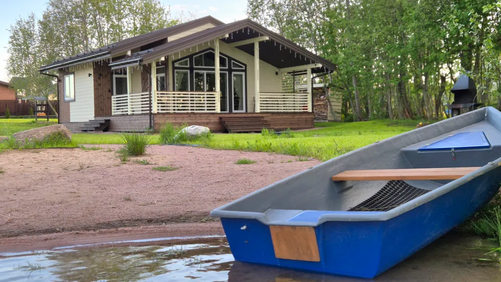 Коттедж Уютнейший дом с роскошным видом на озеро — Ларионово