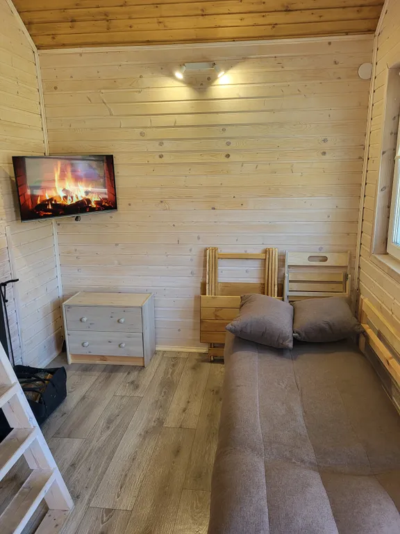 Домик с банькой у реки N5