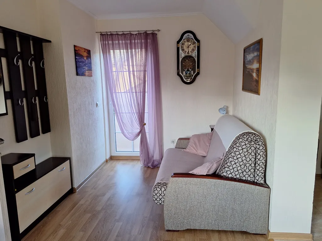 Домик на побережье