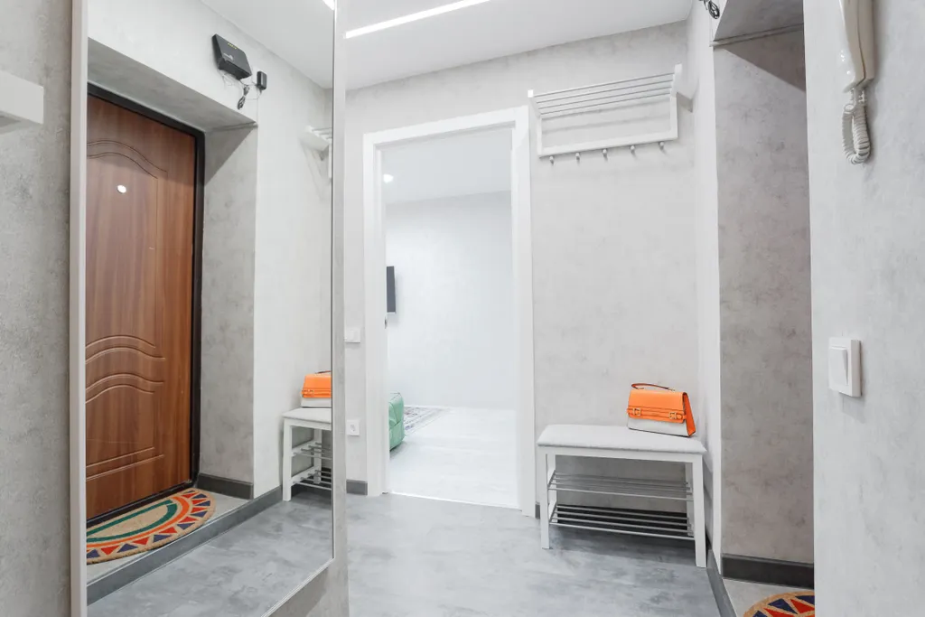 Просторная 2-комнатная квартира с дизайнерским ремонтом