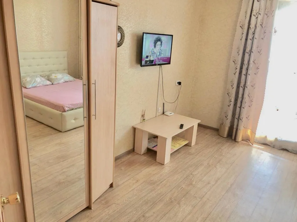 Уютная квартира рядом с ТРК Алмаз