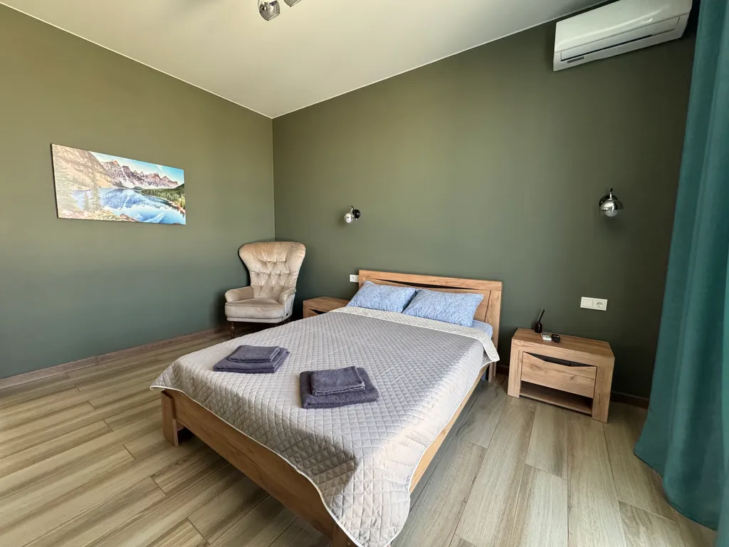 Дом с бассейном