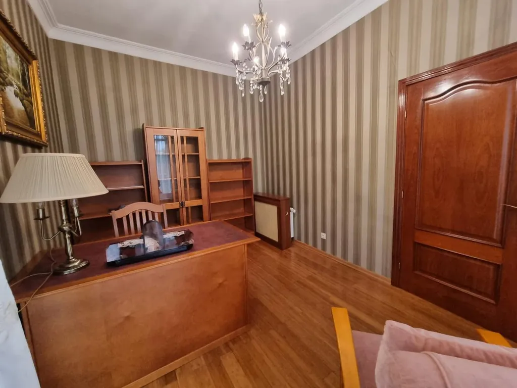 Вилла с бассейном и видом на море