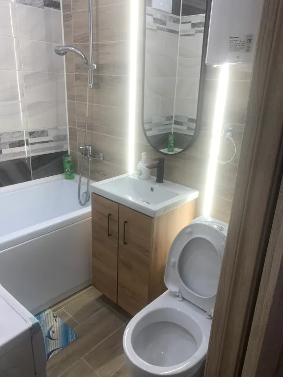 2-комнатная квартира с евроремонтом на проспекте Кирова