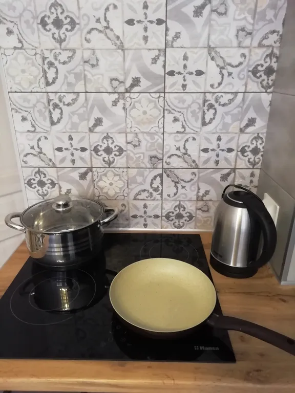 Уютная студия на Плотинной