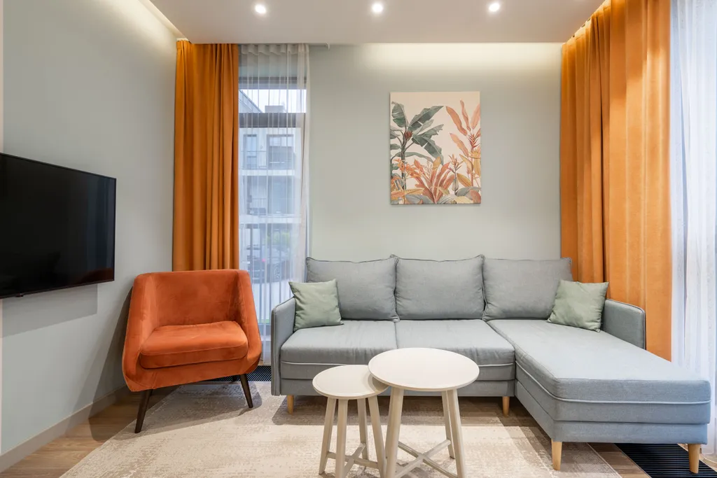 Дизайнерские апартаменты Охта КраСКИ Green