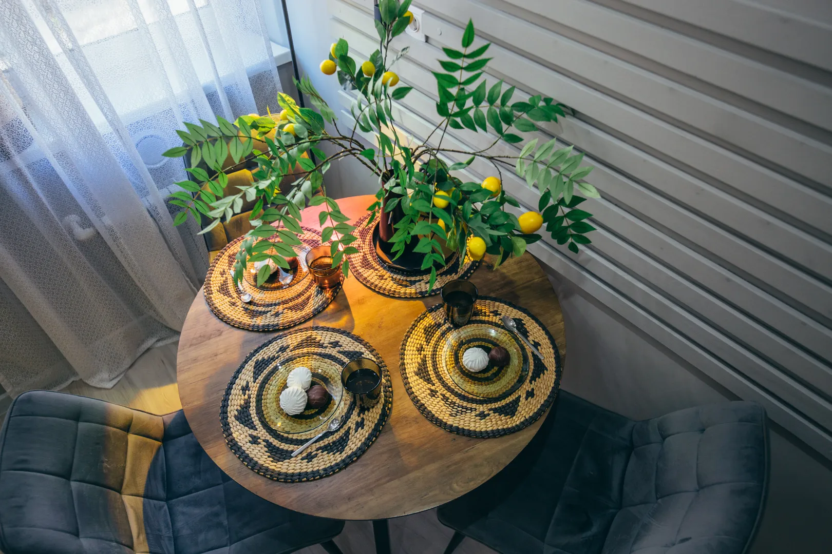 Фото