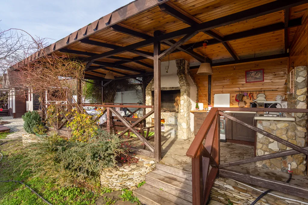 Уютный домик на море