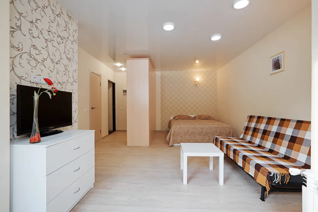 Светлая квартира рядом с НИИ онкологии — аренда посуточно в Томск