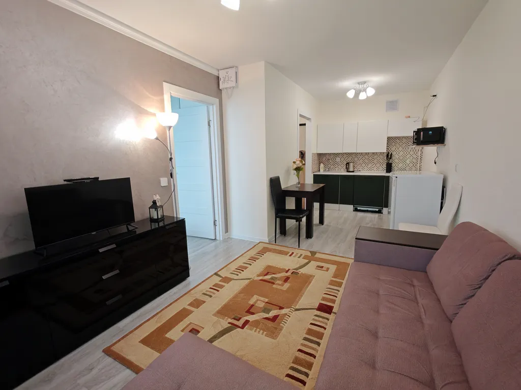 Уютная евродвушка возле метро Девяткино