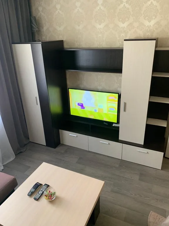 Шикарная однокомнатная квартира в 2-х минутах от остановки.