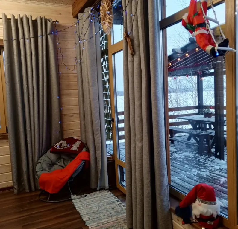 Парящий дом на Волге