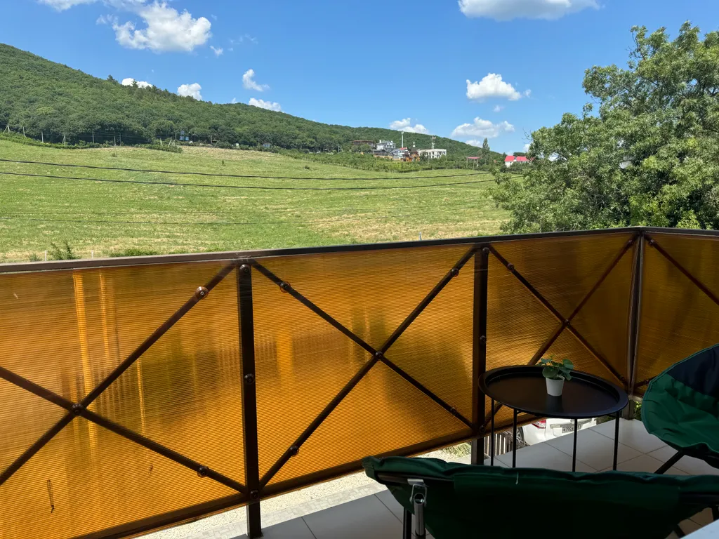 Просторные и комфортные апартаменты на море в дали от шума в Бетте