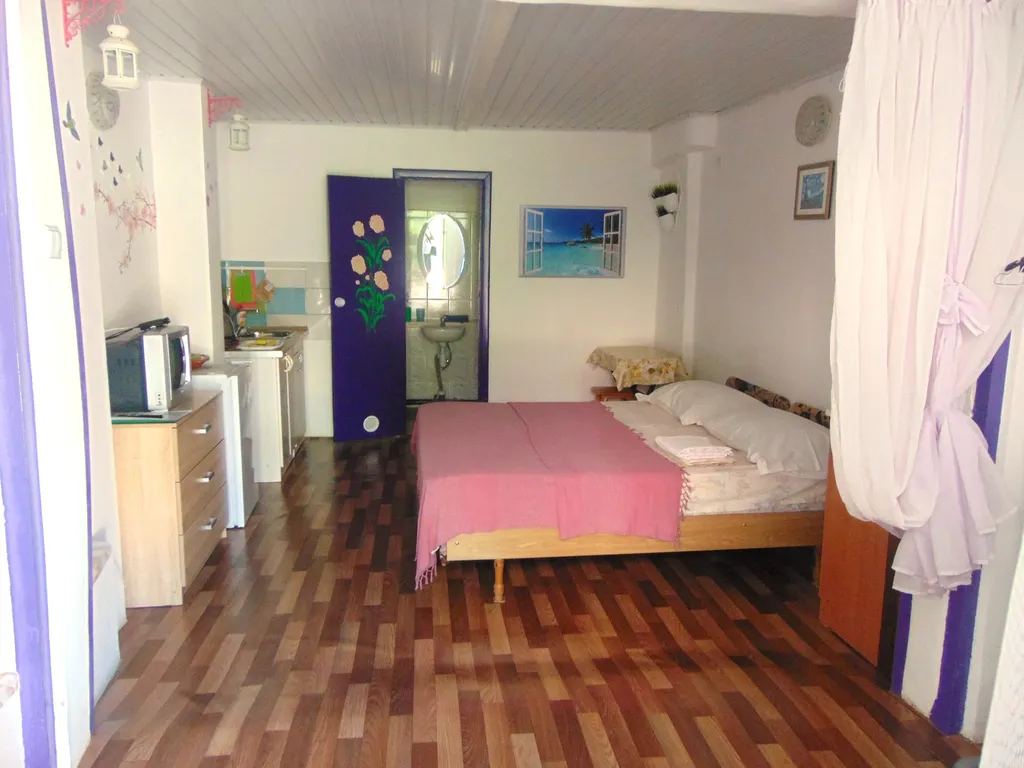 Квартира Студия «Флокс» – экономный комфорт для активных путешественников — аренда посуточно в Новый Свет