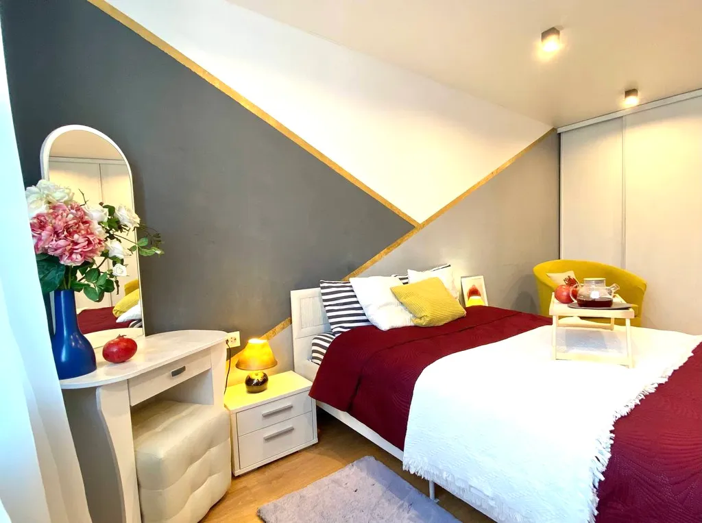 Просторная 2-комнатная квартира в центре города — аренда посуточно в Петропавловск-Камчатский